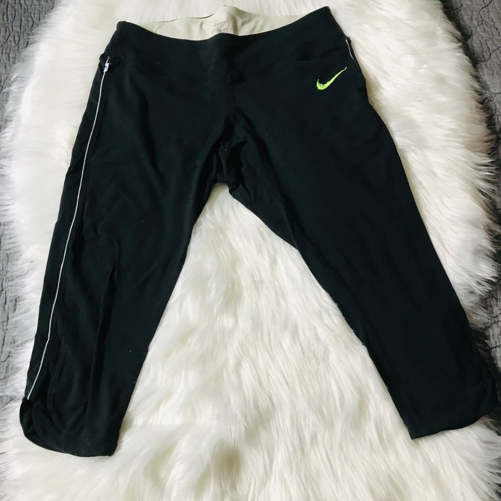 Nike Dri-Fit Calf Length Capri Workout Pants, M